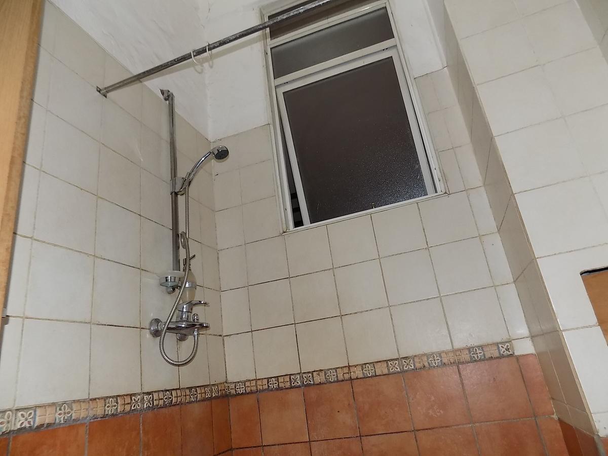 Aponye Hotel Kampala Eksteriør billede