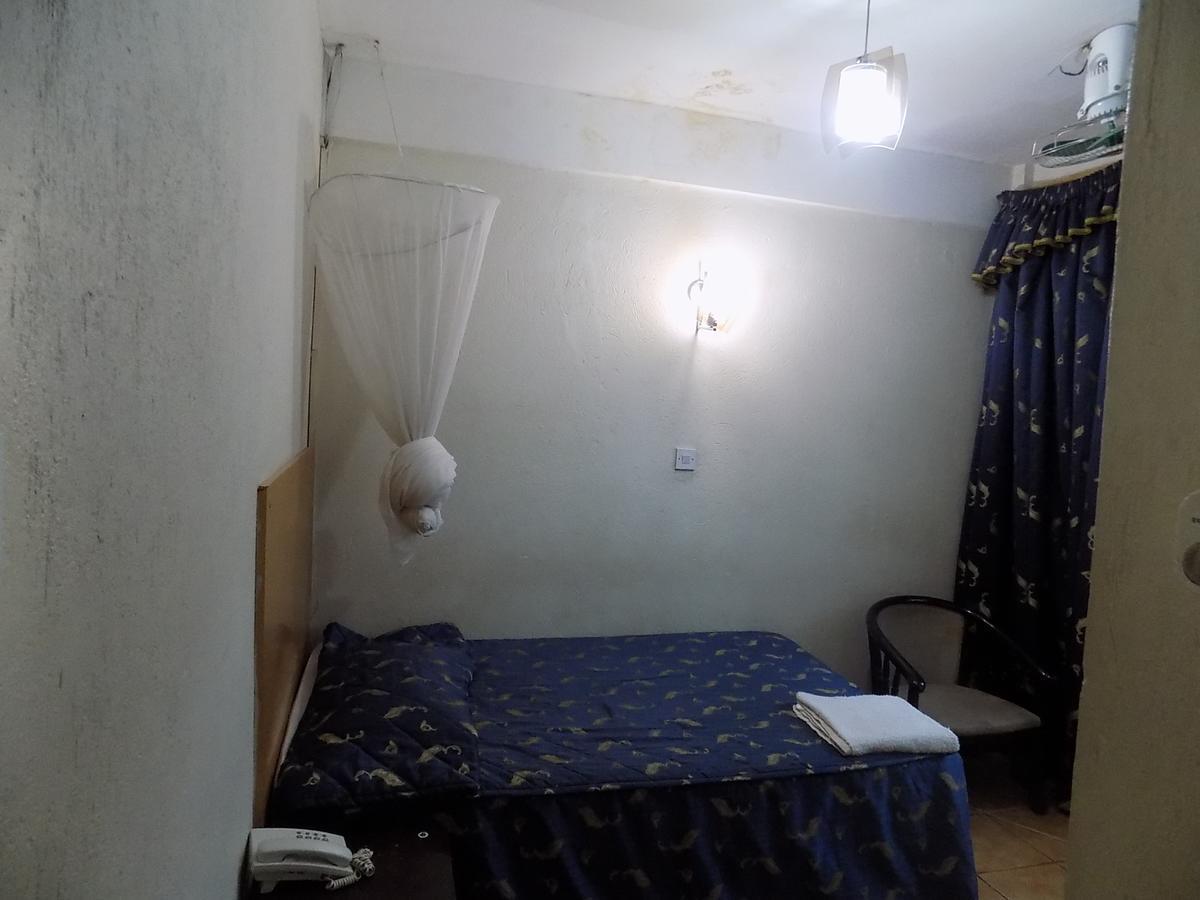 Aponye Hotel Kampala Eksteriør billede