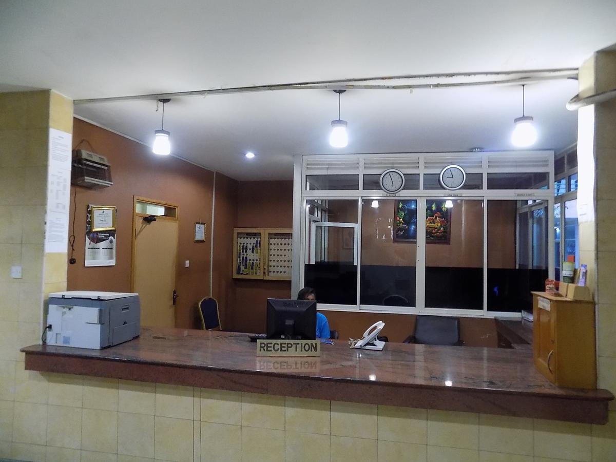 Aponye Hotel Kampala Eksteriør billede
