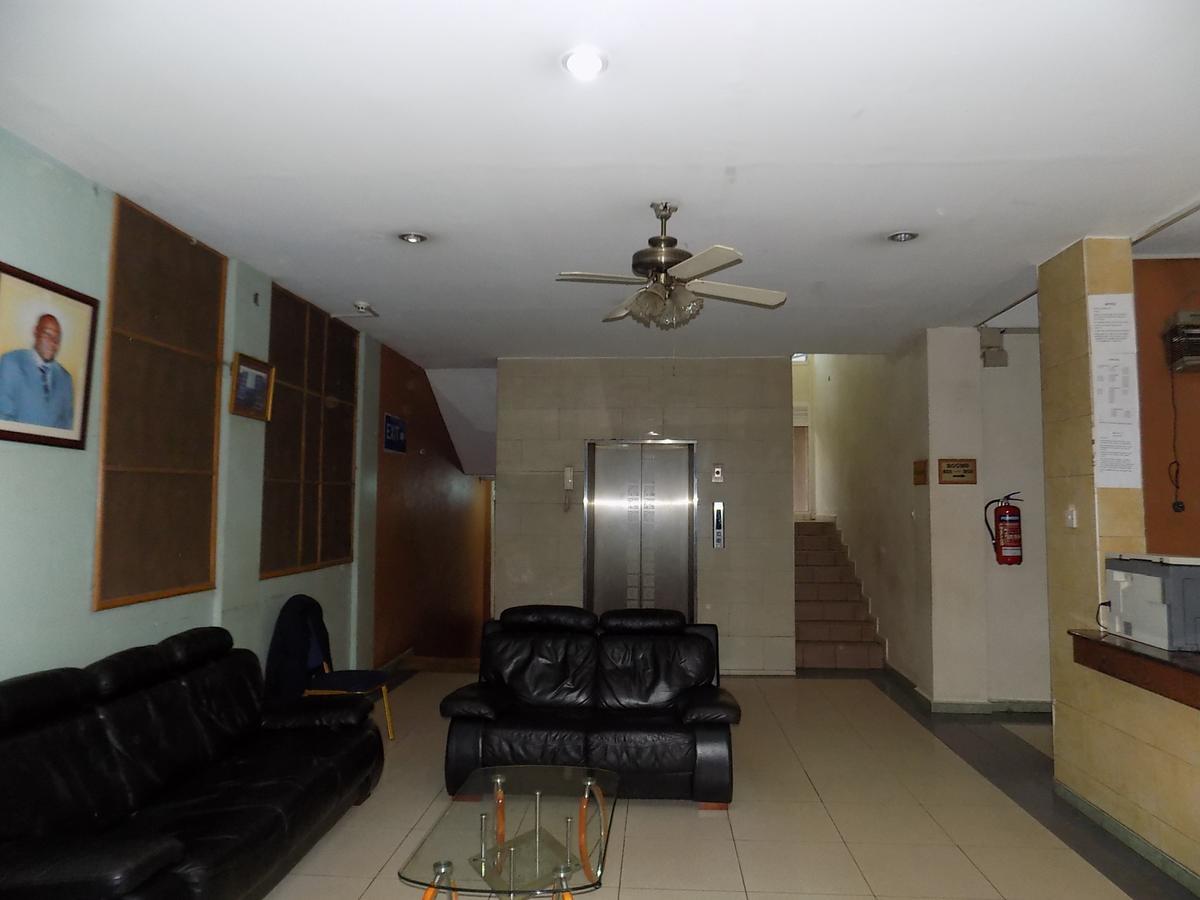 Aponye Hotel Kampala Eksteriør billede