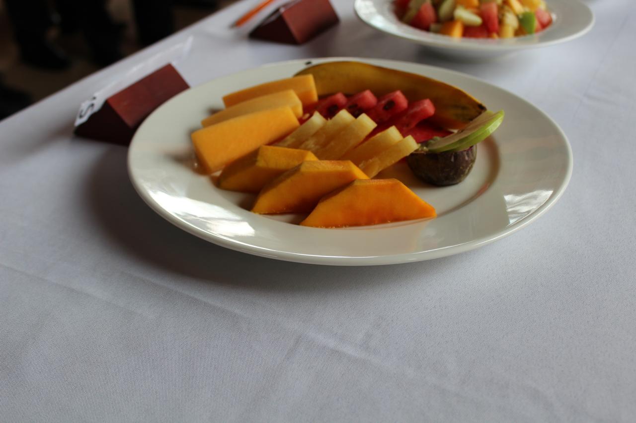 Aponye Hotel Kampala Eksteriør billede