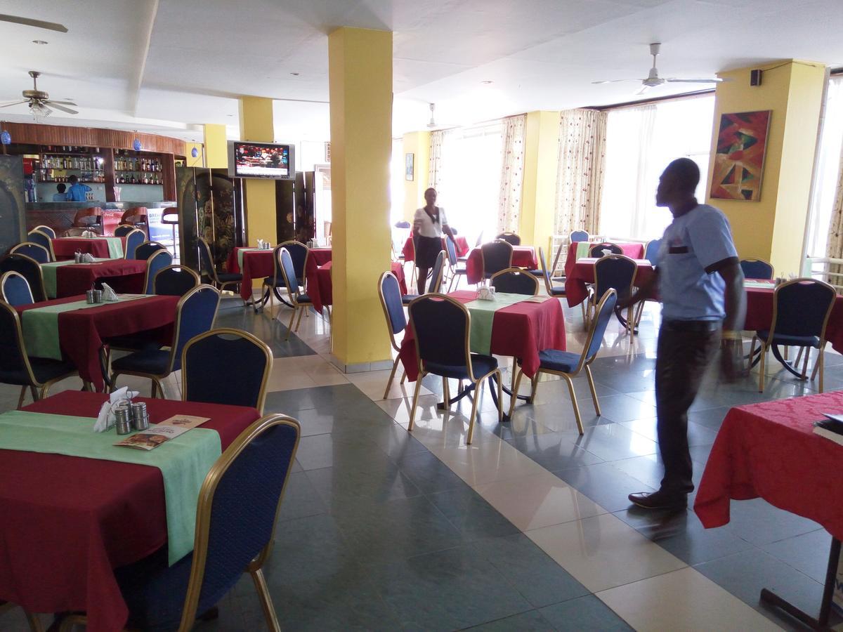 Aponye Hotel Kampala Eksteriør billede